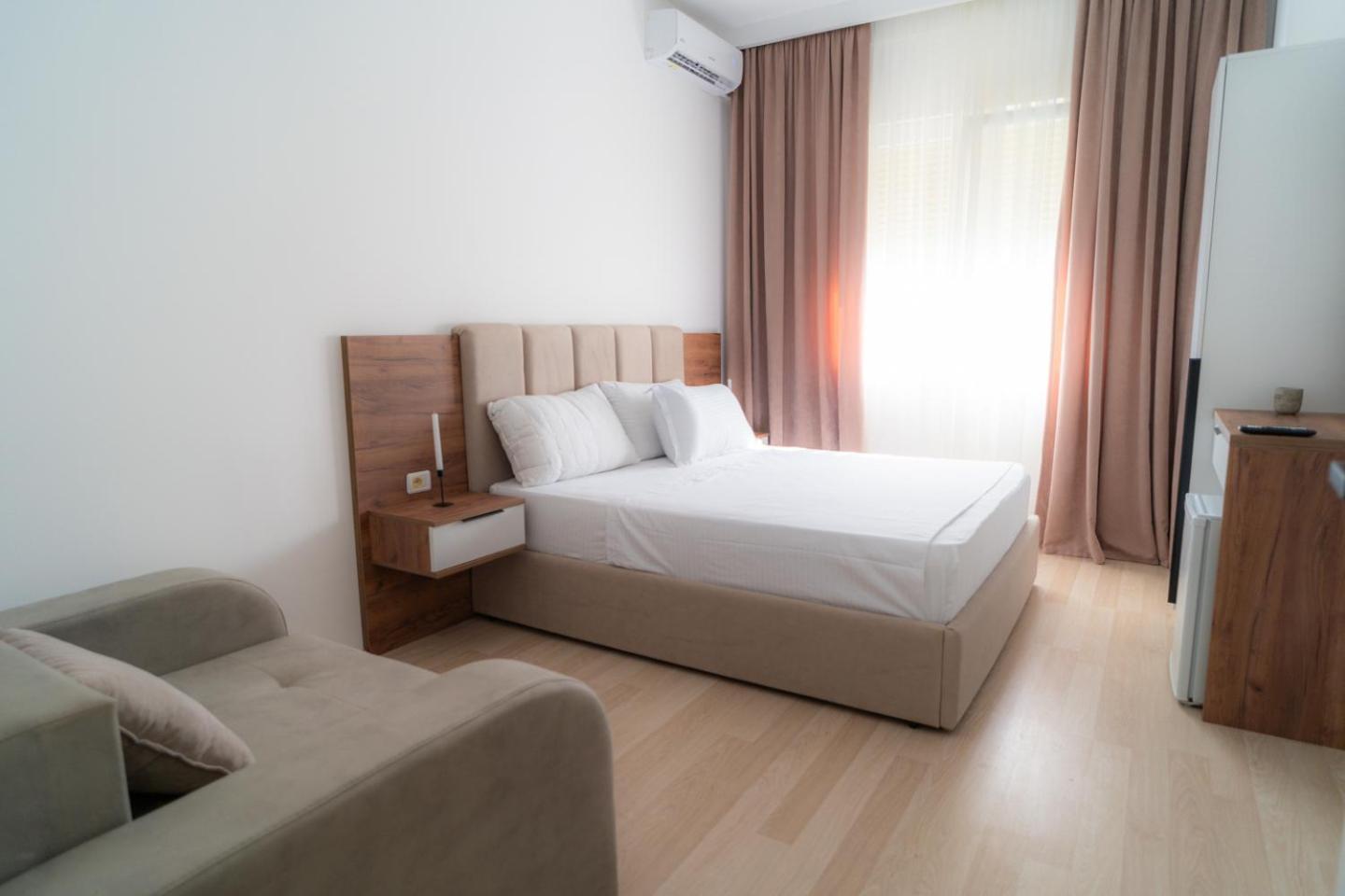 Enea Room In Center Shkoder Luaran gambar